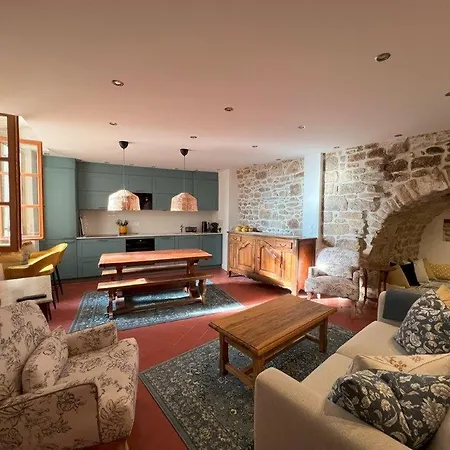 Holiday home Authentic Maison In Old Town