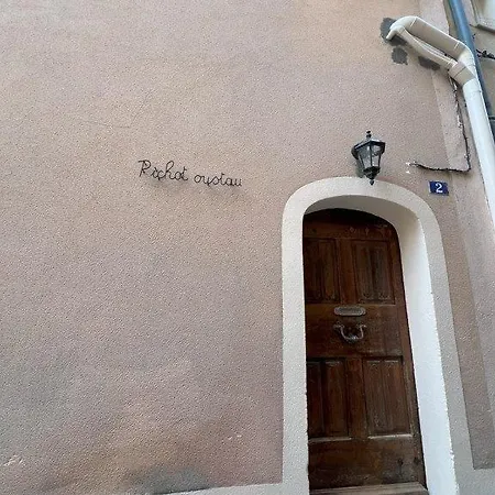 Authentic Maison In Old Town *