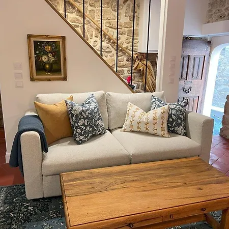 Holiday home Authentic Maison In Old Town