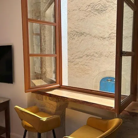 Authentic Maison In Old Town Holiday home Forcalquier