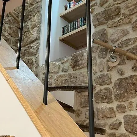 Authentic Maison In Old Town