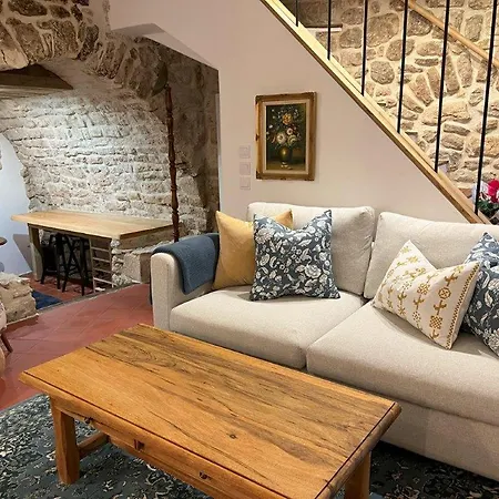 Holiday home Authentic Maison In Old Town