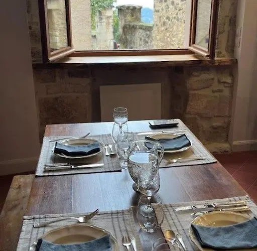 Authentic Maison In Old Town Forcalquier