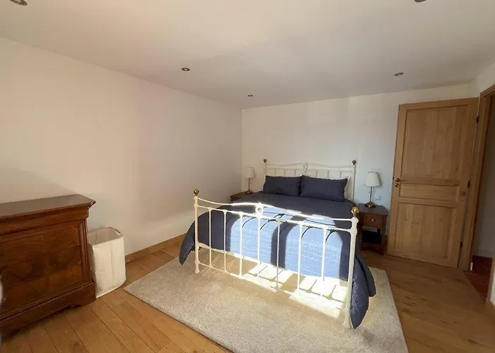 Dom wakacyjny Authentic Maison In Old Town Forcalquier